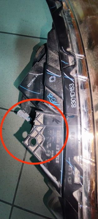 Faróis / Óticas Mitsubishi L200 a partir 2014 Original