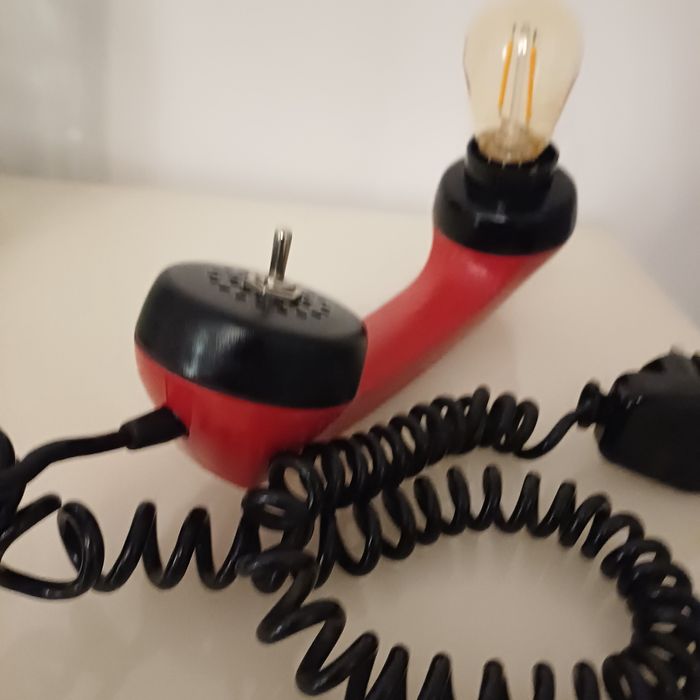 Sluchawka telefony stacjonarnego czasów PRL