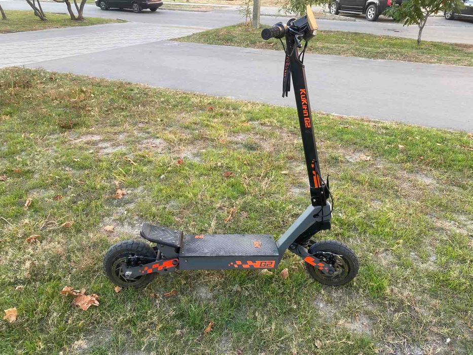 Продам електросамокат KuKirin G2
