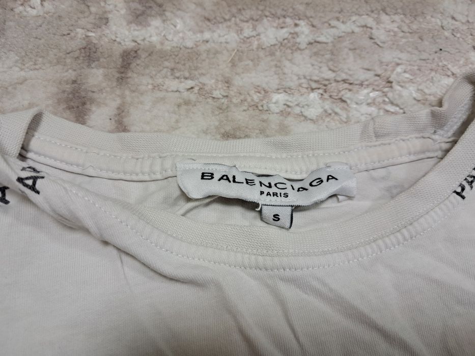 Футболка Balenciaga