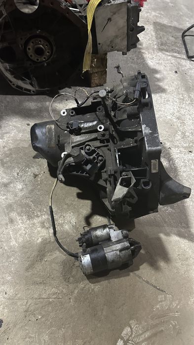 КПП Коробка передач Renault Megane Scenic 1.5 dci CE JRQ K9K pf 820021