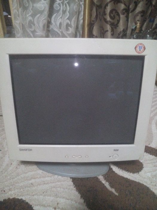 МОНИТОР 17 Samsung Samtron 76 DF