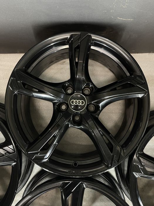 Диски R18 5x112 Et35 7.5J. Audi A3 A4 A6 Q2 Q3 Q5 VW Passat Tiguan CC