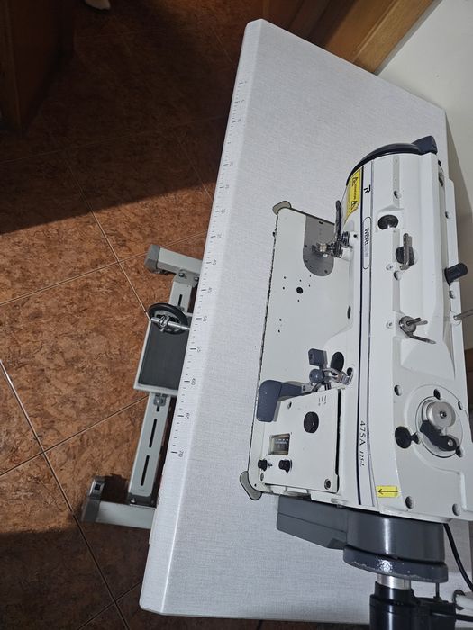 Maquina costura zig zag