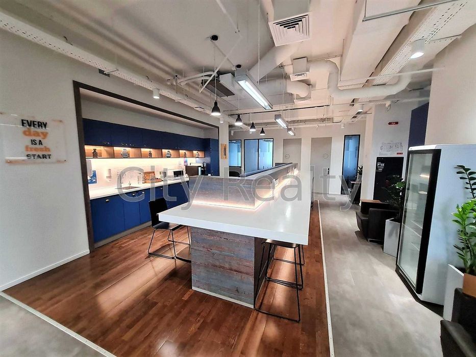 Офіс 50 м.кв. пр-т Берестейський 53 Солом'янський Генератор Меблі Без%