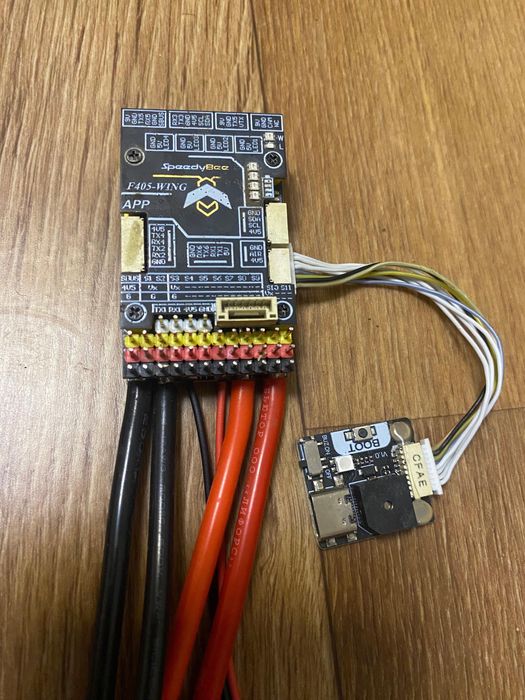 Польотний контролер F405 WING APP Speedybee
