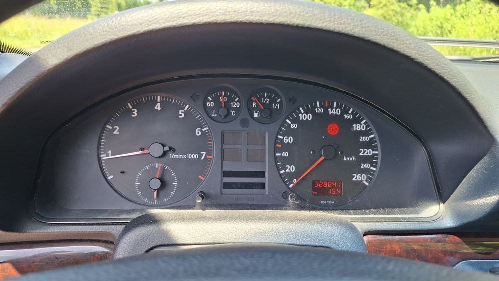 Audi A4 benzyna stan dobry