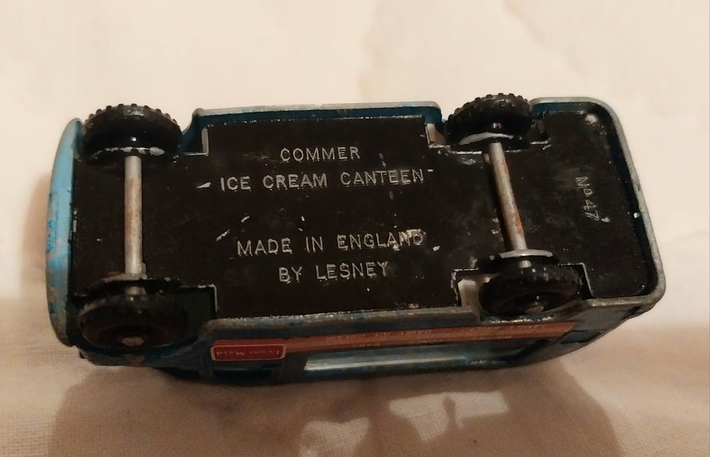 Miniatura antiga Lesney Commer Ice cream