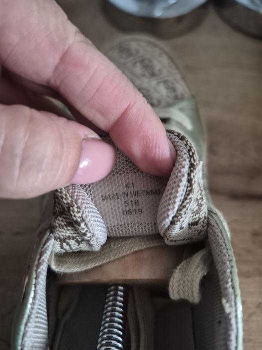 Buty sneakers Guess z modelu Dealy 41