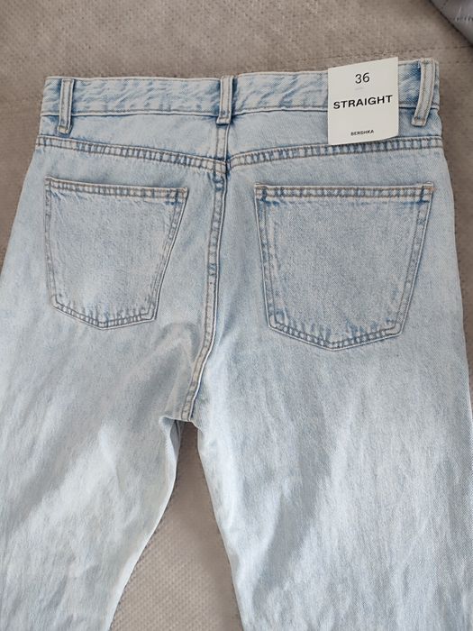 Жіночі джинси. Іспанія.