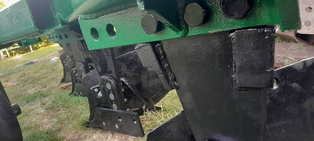 Плуг ПЛН 5-35 після реставрації