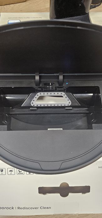 Пилосос робот Xiaomi roborock E4 з вологим прибиранням