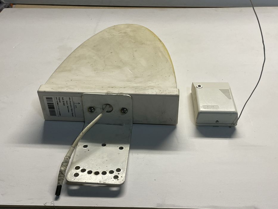 Piloty + przewody audio-video i inne żeczy.