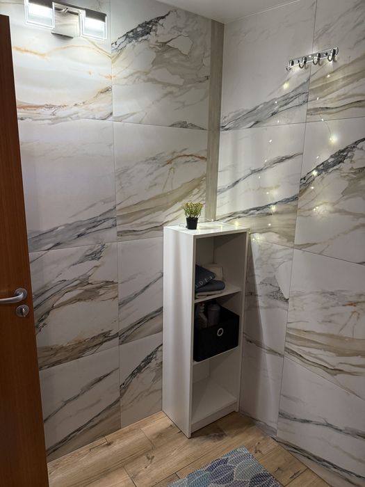 Будинок з банею і басейном