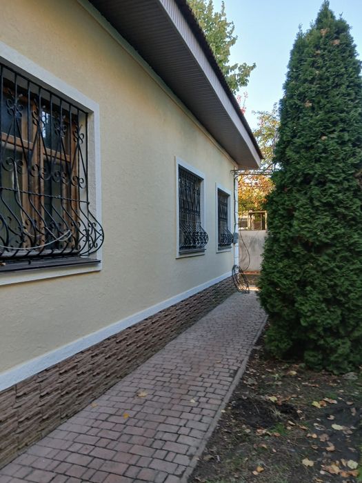 Надежный дом в хорошем состоянии  15 минут до центра города