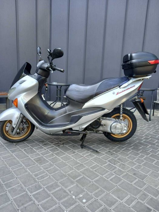 Suzuki Avenis 150 cc