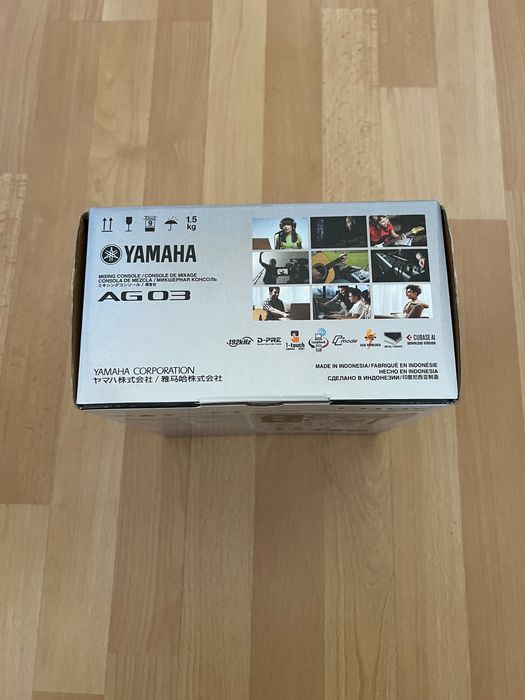 Yamaha AGO3 Mixing Console