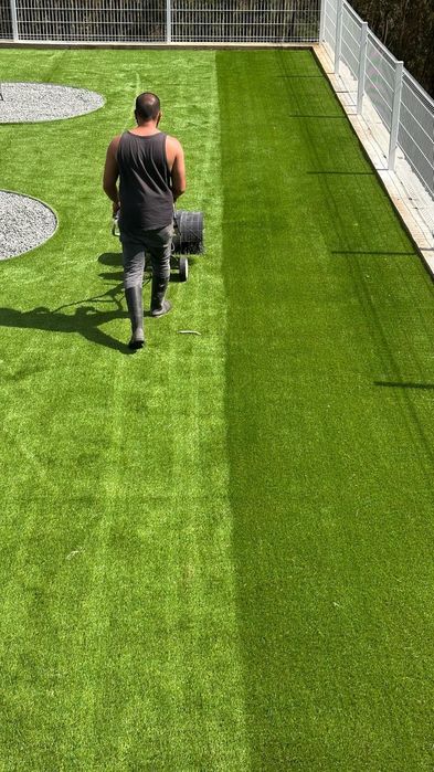 Vendemos e aplicamos relva artificial