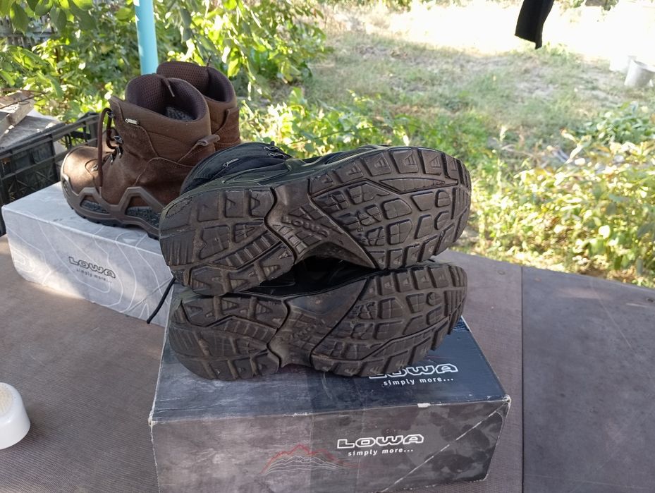 Lowa zephyr gtx.