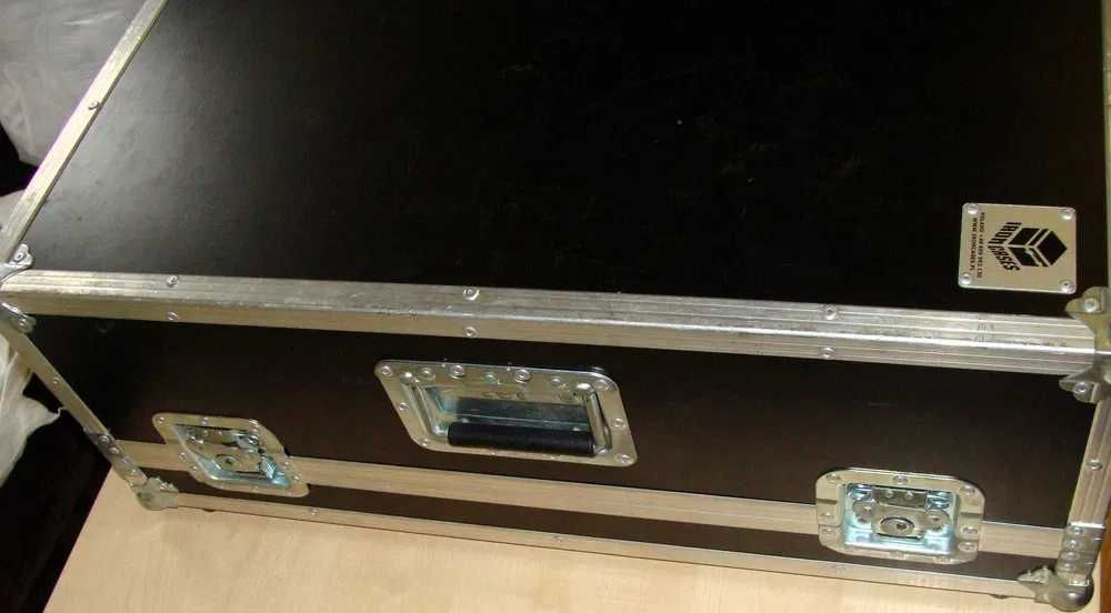 Mikser Cyfrowy Yamaha TF-1 + case