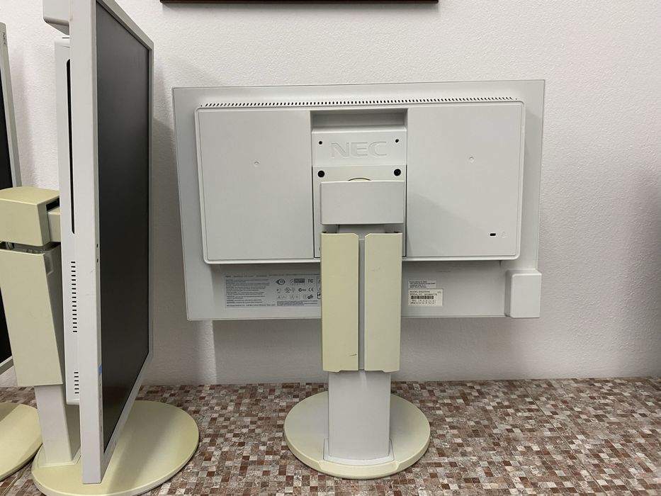 Монітор 22″ NEC MultiSync EA223WM