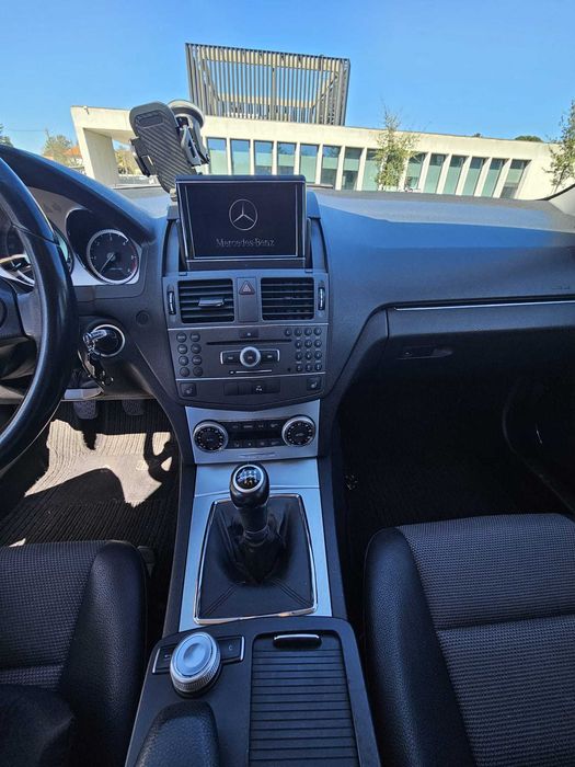 Mercedes 220 AVANGARDE com kit AMG