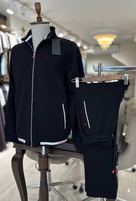 Kiton в 2 кольорах шикарний спортивний костюм