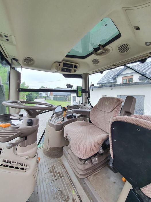 Ciągnik John Deere 6210r