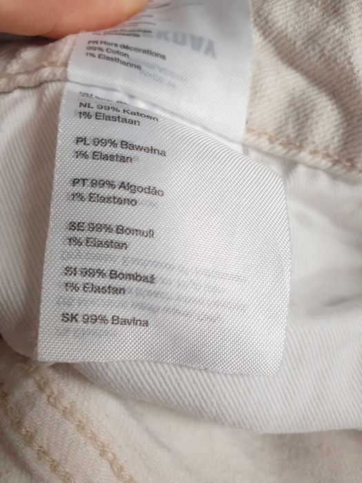 Białe kremowe spodnie dżinsowe jeansy kuloty culotte Weekday 34 26