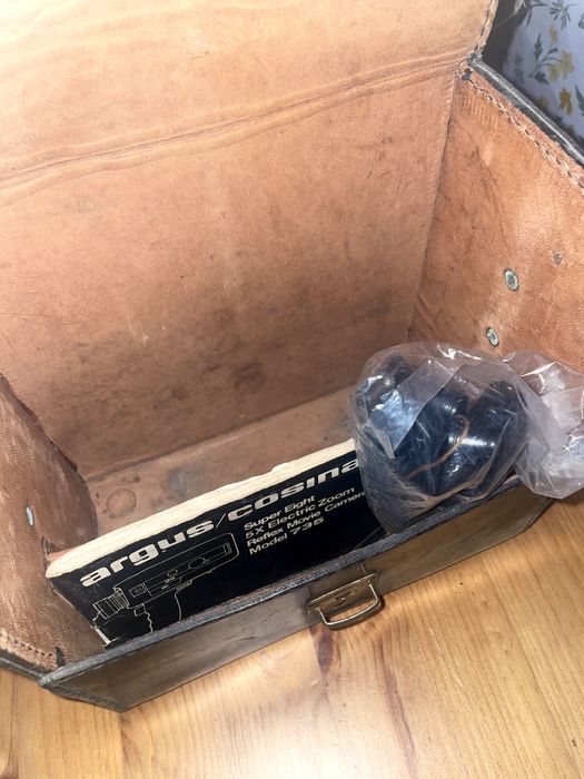 Câmara de filmar Super 8 Argus Cosina 735