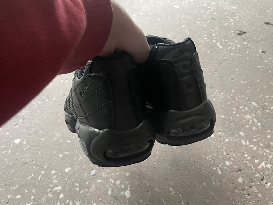 Чорні кросівки Nike Air Max 95 43-44 / 28 см