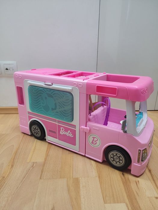 Kamper Barbie Camper