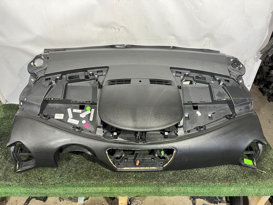 Торпеда citroen c4 picasso grand консоль сітроен с4 пікассо панель с4