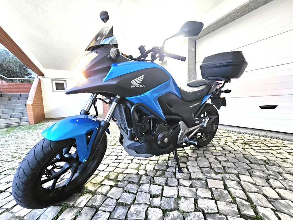 Honda NC750x DCT com 37.800 kms, 18 meses de garantia, Rebaixada