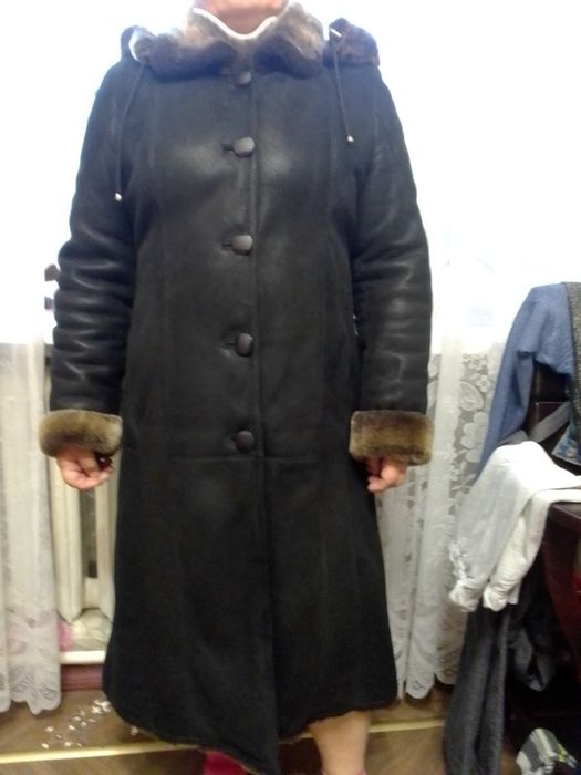 дубленка натуральная с капюшоном