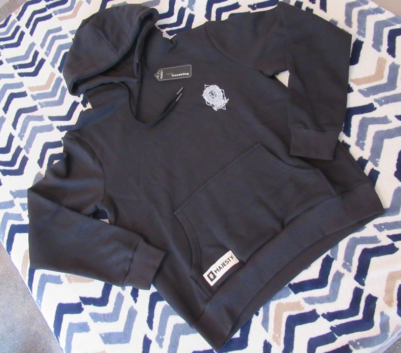 Czarna bluza Majesty Vandal lew M i XL