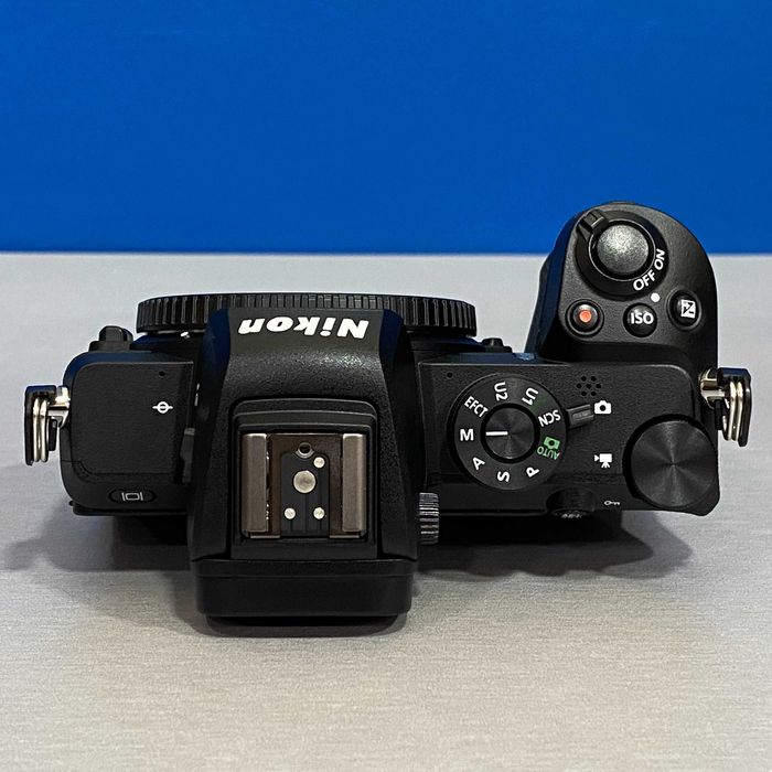 Nikon Z50 (Corpo) - 20.9MP - 3 ANOS DE GARANTIA