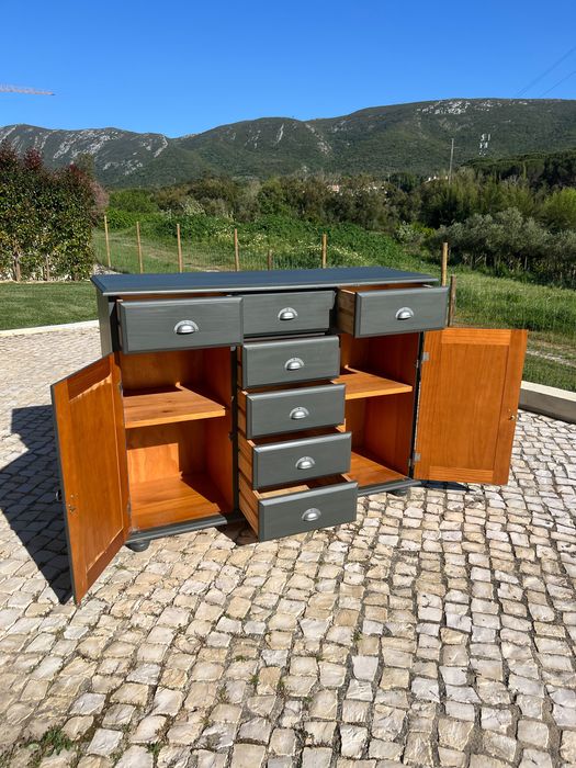Cómoda antiga restaurada