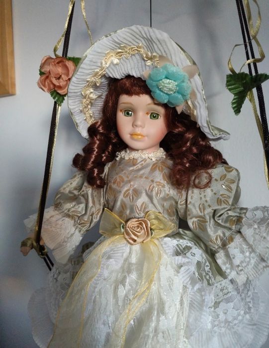 Boneca de porcelana