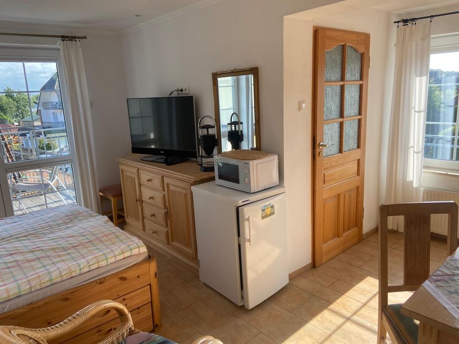 Pokoje nad morzem apartament noclegi  Chłopy   wakacje wczasy