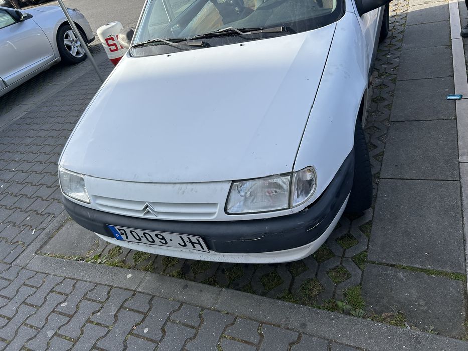 Vendo saxo 1.5d ou troco