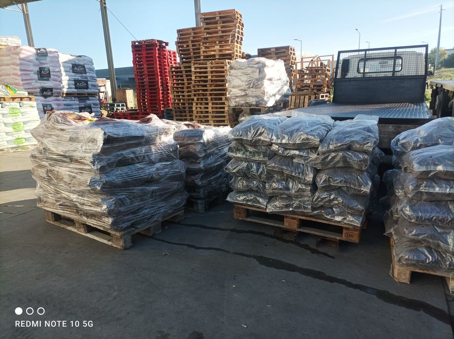 Sacos de lenha para lojas