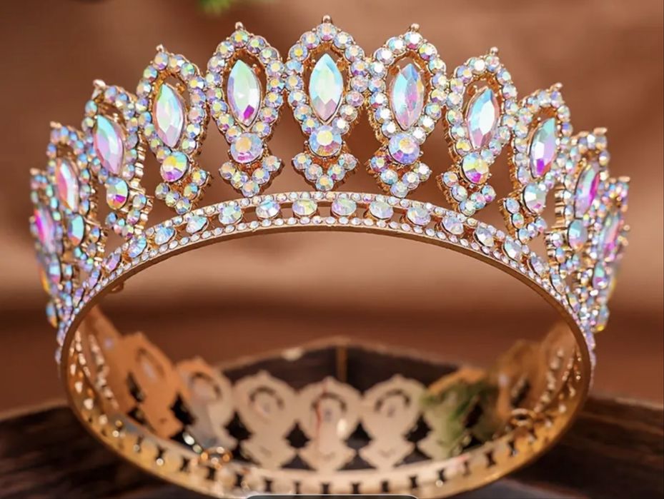 Корона диадема на праздник
