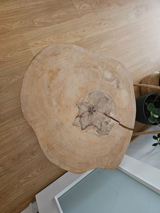 Mesa de centro em pinho