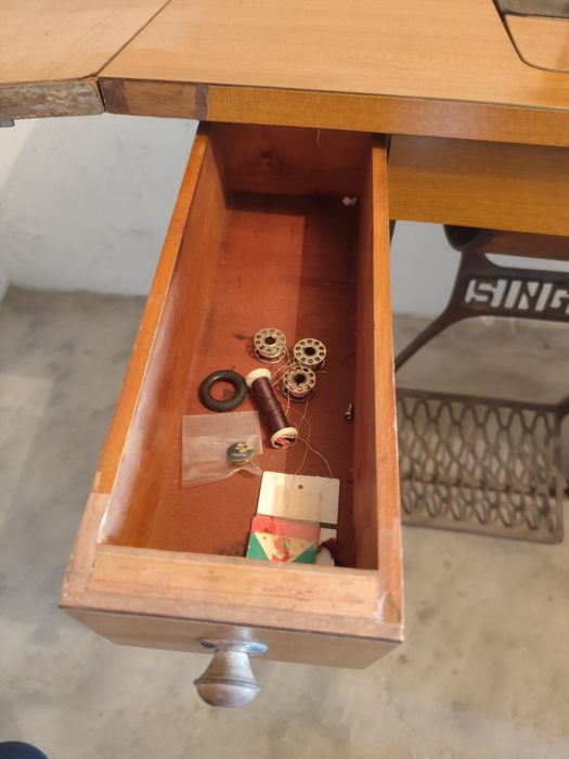 Máquina costura vintage Singer