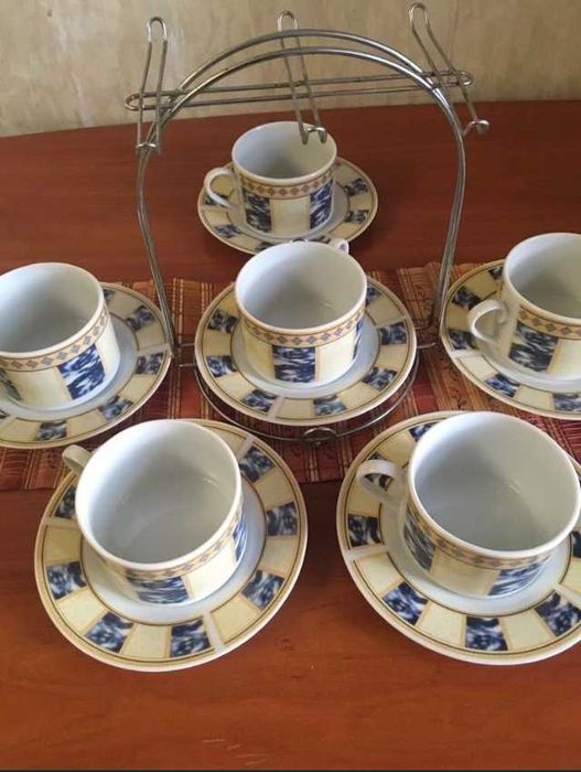 Сервиз чайный, кофейный, на 6 персон