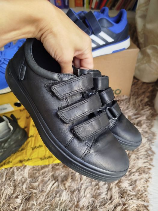 Шкіряні кросівки ECCO 35р 22,5см Туфлі Tutubi 34р 21,5см Adidas