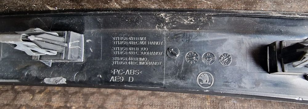 listwy ozdobne dekory deski konsoli komplet  skoda superb ii kombi