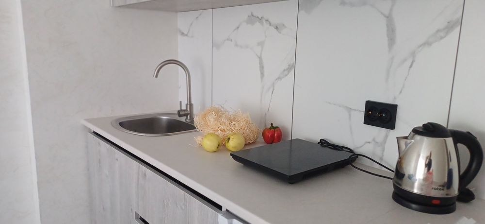 Квартира подобово, посуточно. Недалеко центр, озеро. Власник