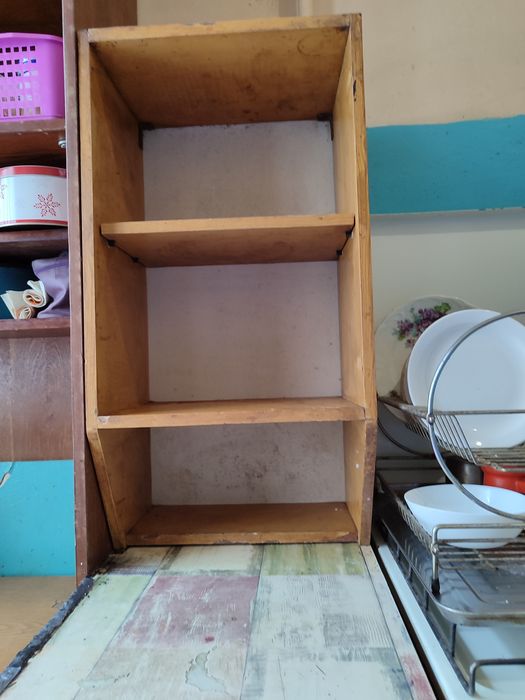 Дерев'яні кухонні меблі для дачі або гаражу